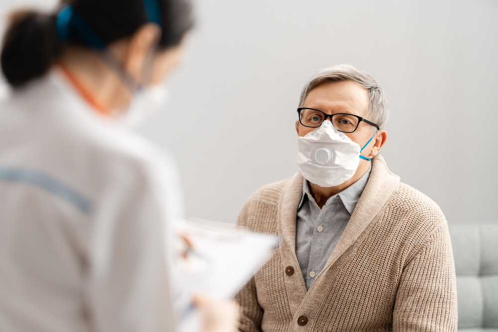 Doctor,And,Senior,Man,Wearing,Facemasks,During,Coronavirus,And,Flu